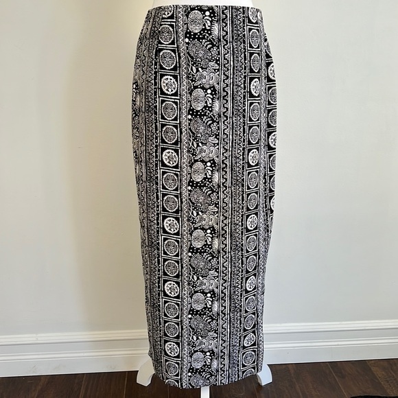 SUZY Shier Two Piece Sleeveless Blouse Long Wrap Skirt Black White - Picture 8 of 14